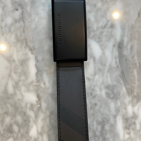 Burberry men’s belt and Hugo boss belt - Picture 3 of 7
